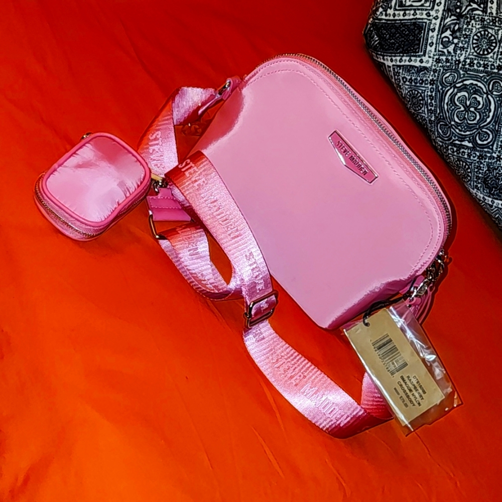 NWT Steve Madden Rasberry BMAGGIE nylon crosbody bag